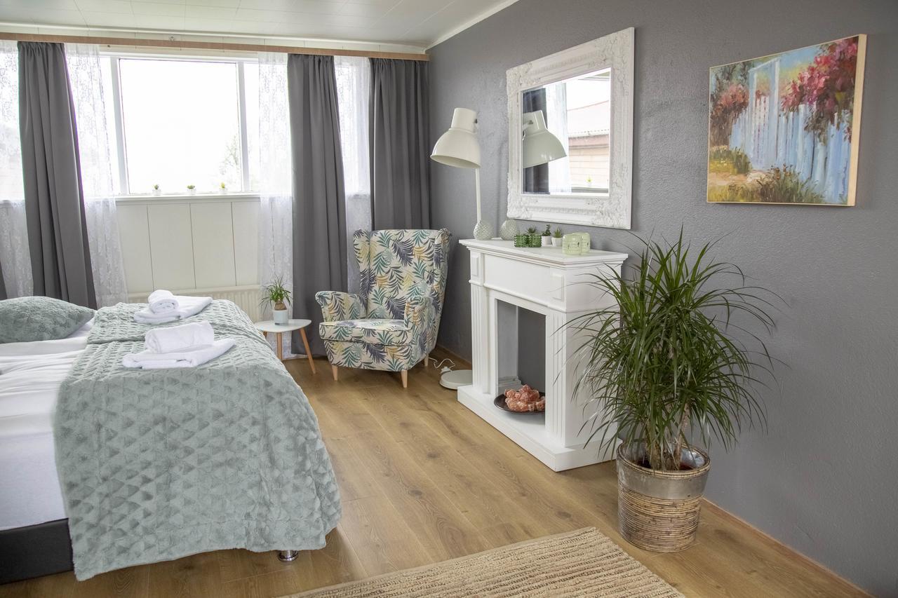 Private And Peaceful One Bedroom Apartments ボルガルネース エクステリア 写真